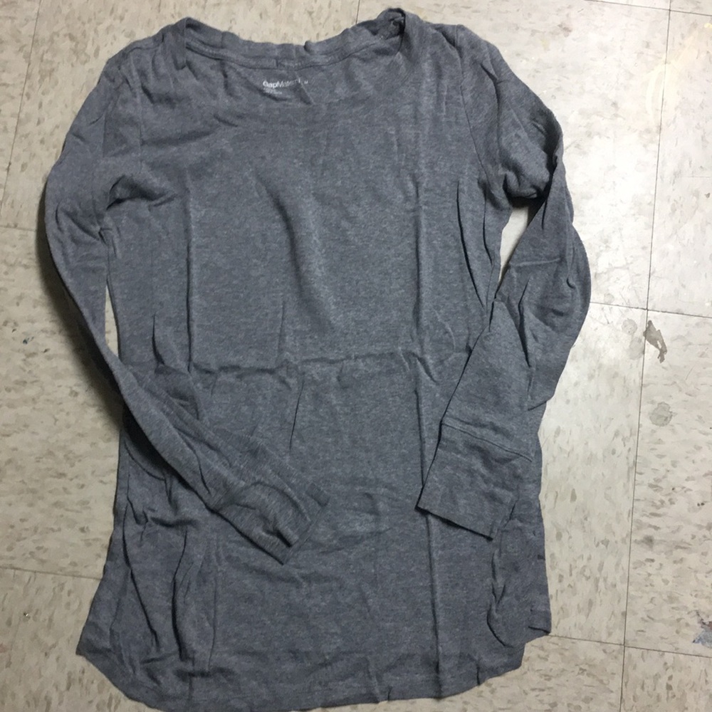Gap maternity grey cotton tee